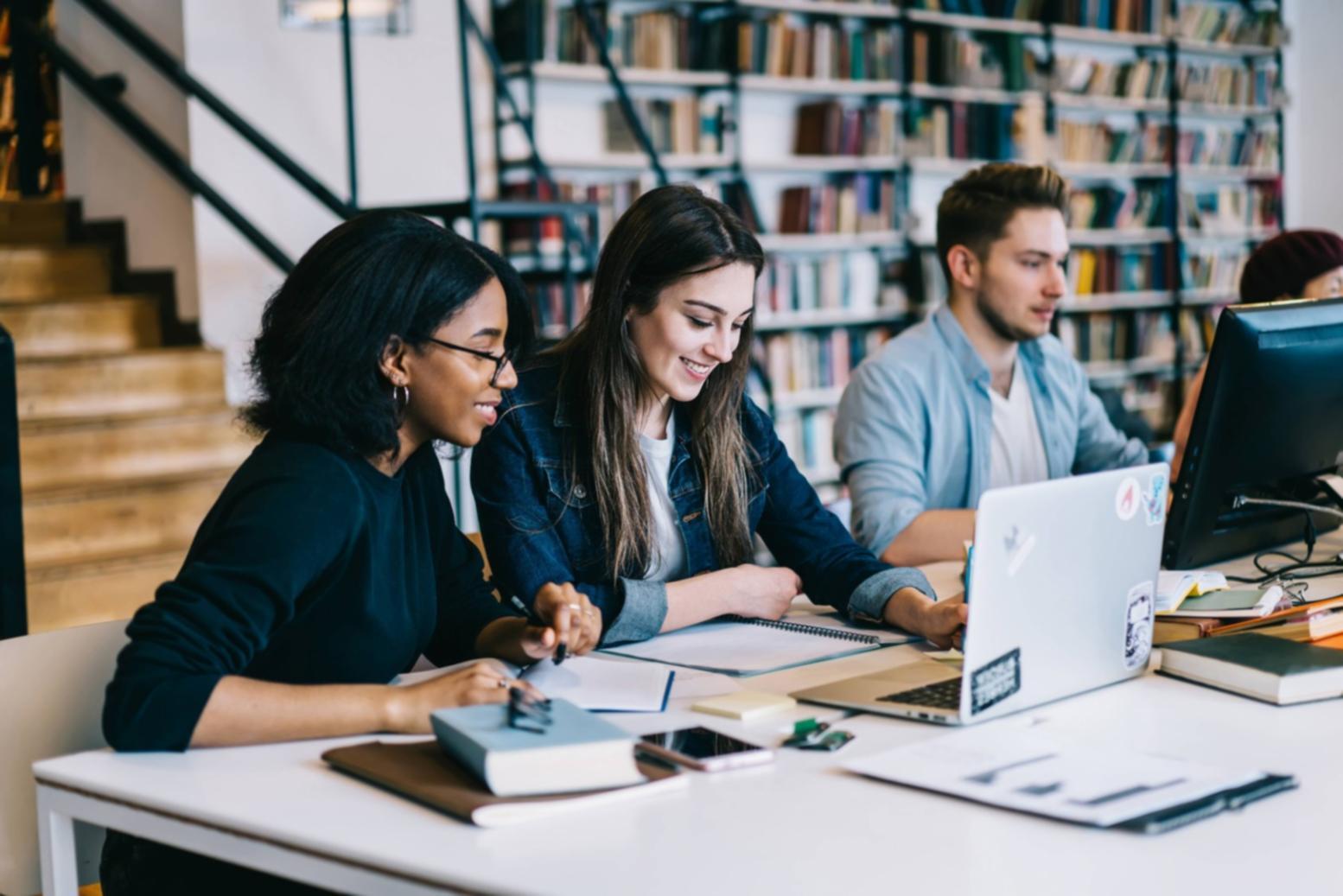 Turkira stüdyo çalışma alanı ve tasarım ortamı